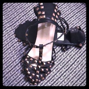 2” High heel shoes